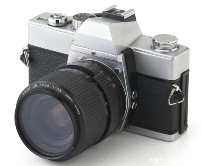 星空·综合体育-小乔丹砍25+22字母哥伤退 快船6人上双横扫雄鹿(图1) 星空·综合体育