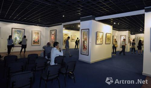 星空综合|泛华集团杨天举董事长出席南北“4+8”地区绿色发展座谈会暨论坛(图1) 星空·综合体育