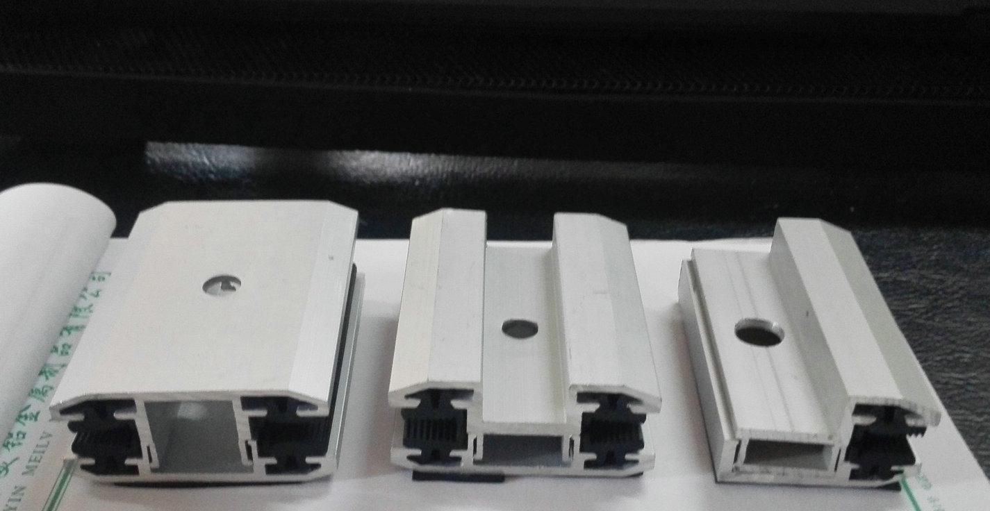 ‘星空·综合体育’中国又创奇迹:565米世界第一高桥合龙(图3) 星空·综合体育