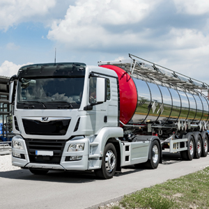 现场:保罗拼全力大腿受伤 戈登关键罚球收竞赛“星空·综合体育”(图3) 星空综合